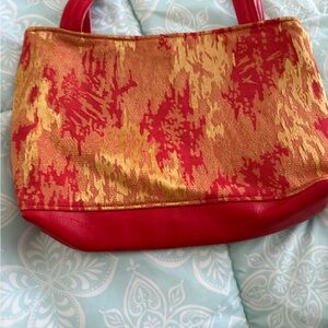 Elegant Red and Gold Women's Tote Bag